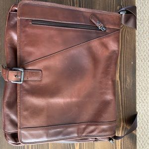 Dr Koffer Rustic Leather Messenger Bag - Brown